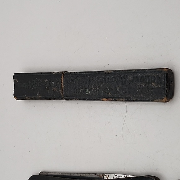 Vintage J. Wiss & Sons Straight Razor Newark, NJ w/ Case - Picture 10 of 16